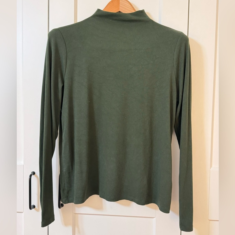 Olive Green Women's Ribbed Long Sleeve Top